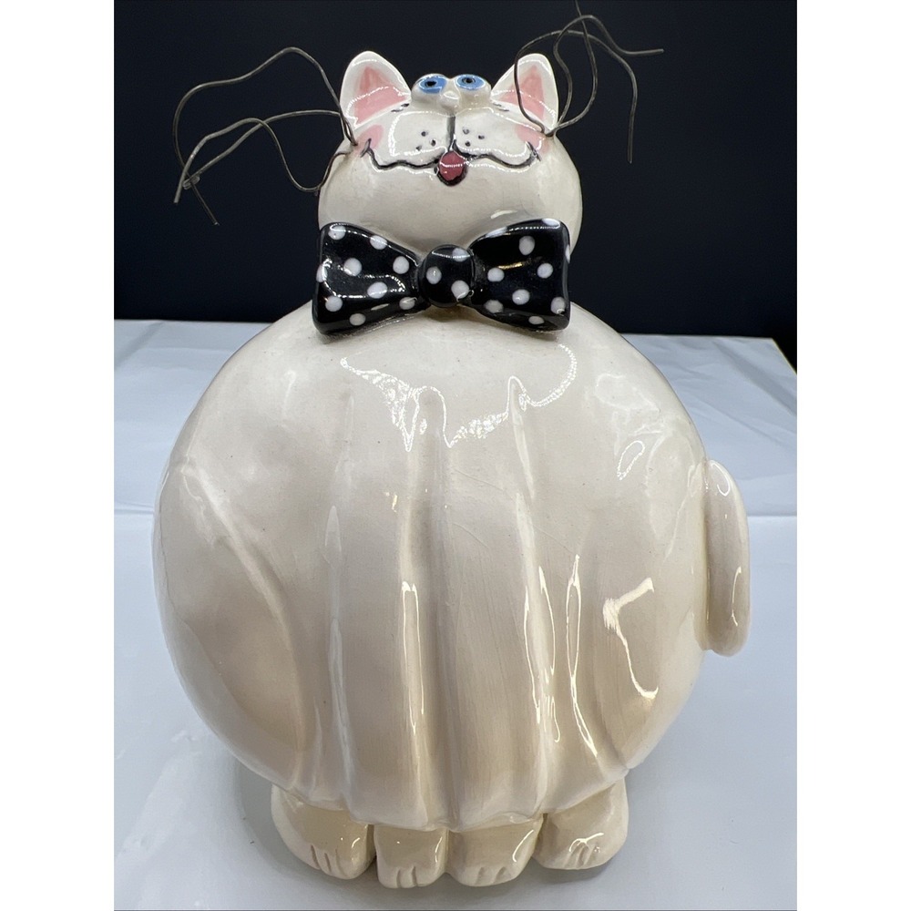 Vintage‎ Whimsical Fat White Ceramic Cat Figurine Bow Tie Wire Whiskers Signed